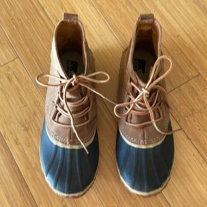 Sorel Out ‘n About rain Lace-up Boot 9.5